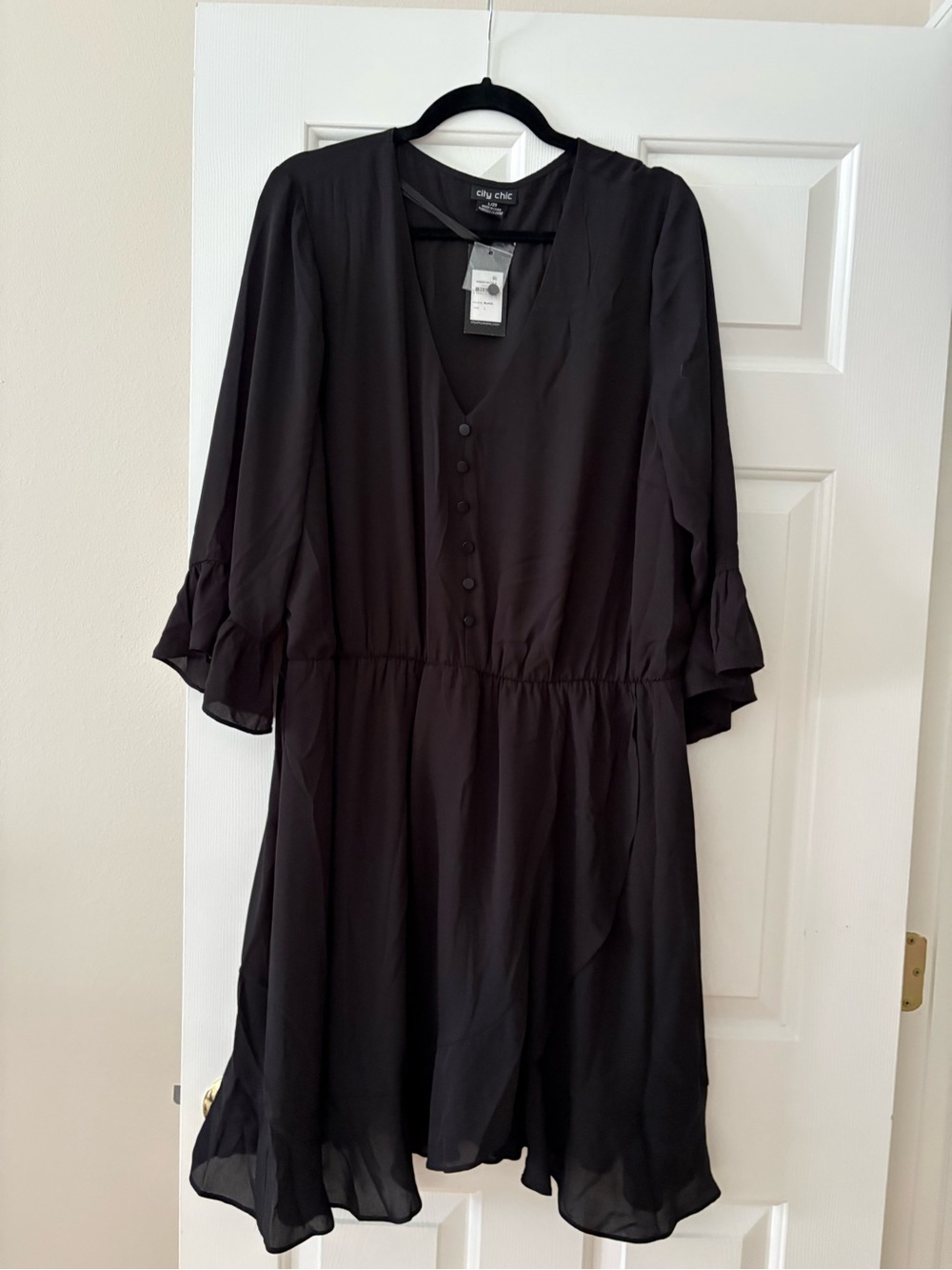 City Chic Black V-Neck Button Midi Dress